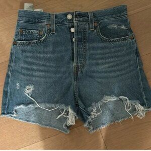 Levi's Ribcage shorts
